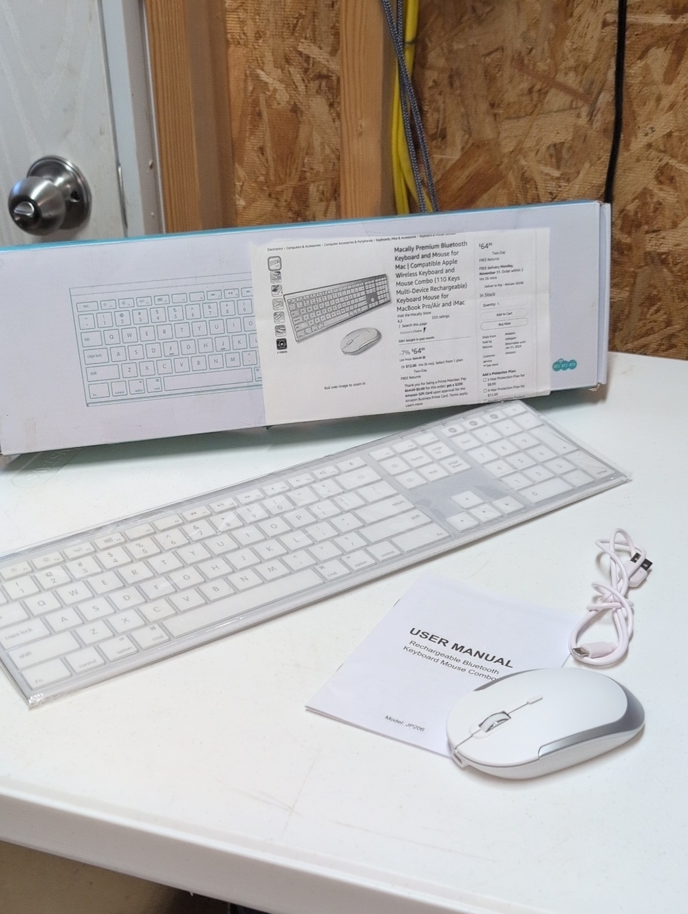 Macally Premium Bluetooth Keyboard and Mouse Combo - White